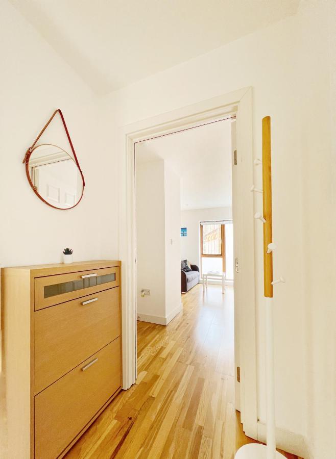 Lovely 1 Bedroom In South East Апартаменты *
