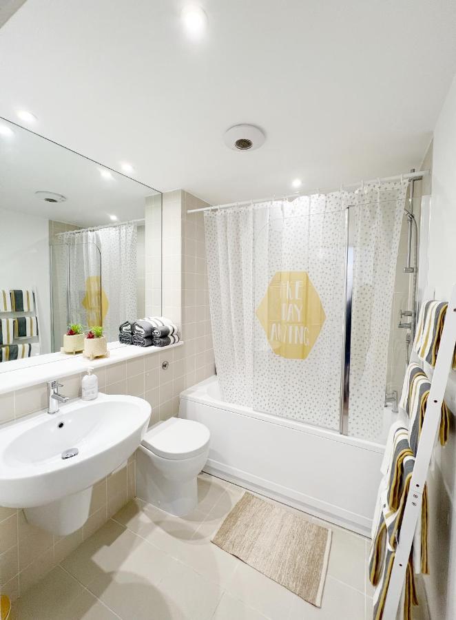 Lovely 1 Bedroom In South East Лондон